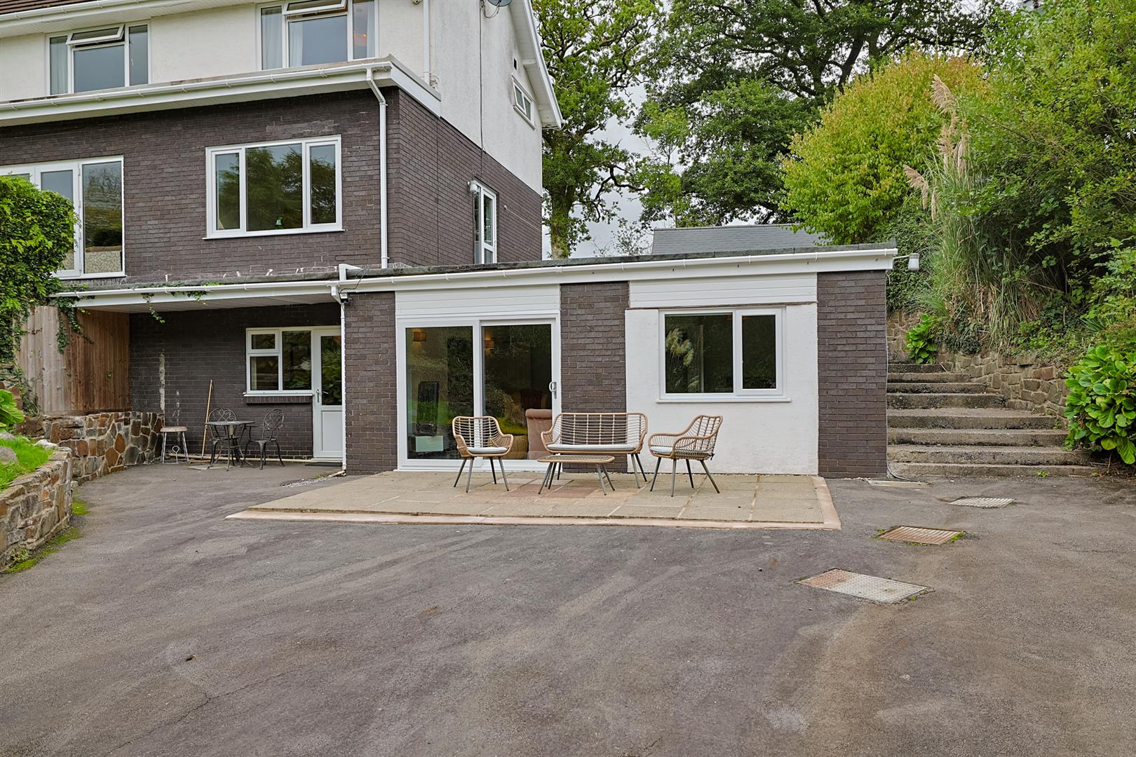 Brookside, Bishopston, Swansea, SA3 3JD